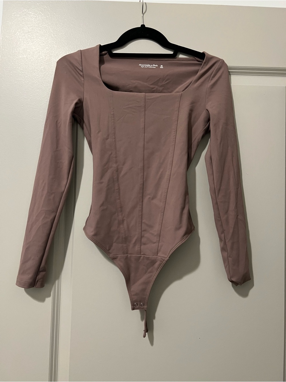Abercrombie & Fitch Long Sleeve Square Neck Bodysuit - Mauve